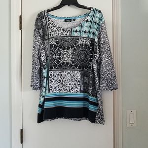Pretty 2X top with lots of pizzazz